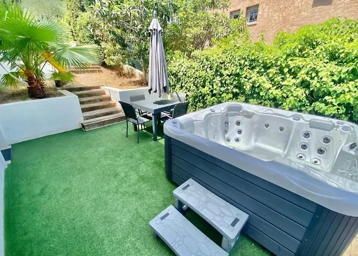 Διαμέρισμα Apartment For 4 With Garden And Jacuzzi *