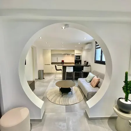 For 4 With Garden And Jacuzzi